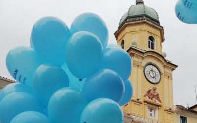 Puštanjem plavih balona obilježen Svjetski dan svjesnosti u autizmu