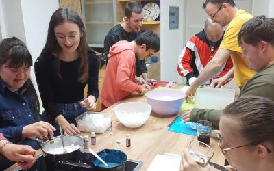 Radionice šišanja i izrade sapuna održane 10.3.2023. u projektu „Pametna udruga – pokretač promjena u zajednici“ (UP.04.2.1.11.0453)