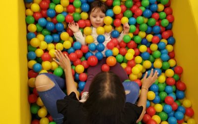 Radionice rekreativnih vježbi i izrade nakita održane 28.4.2023. unutar projekta „Pametna udruga – pokretač promjena u zajednici“ (UP.04.2.1.11.0453)