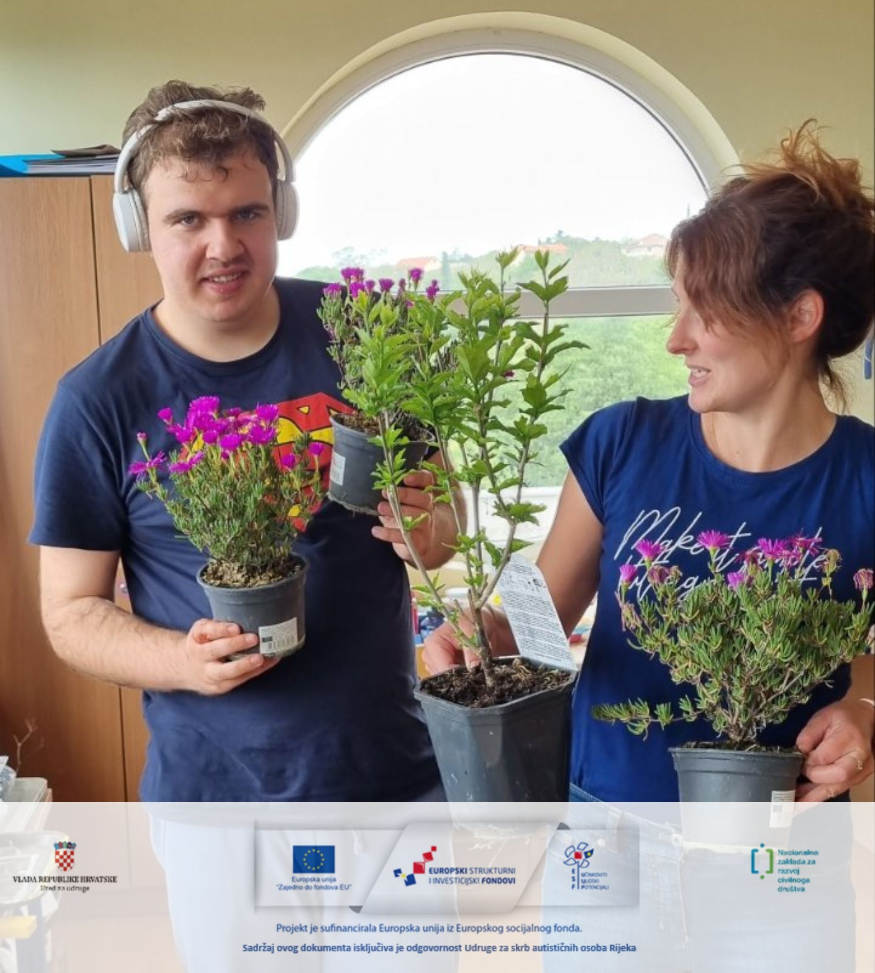 1-8 Radionica izrade ukrasnih vaza za cvijeće održana 19.5.2023. - projekt „Pametna udruga – pokretač promjena u zajednici“ UP.04.2.1.11.0453
